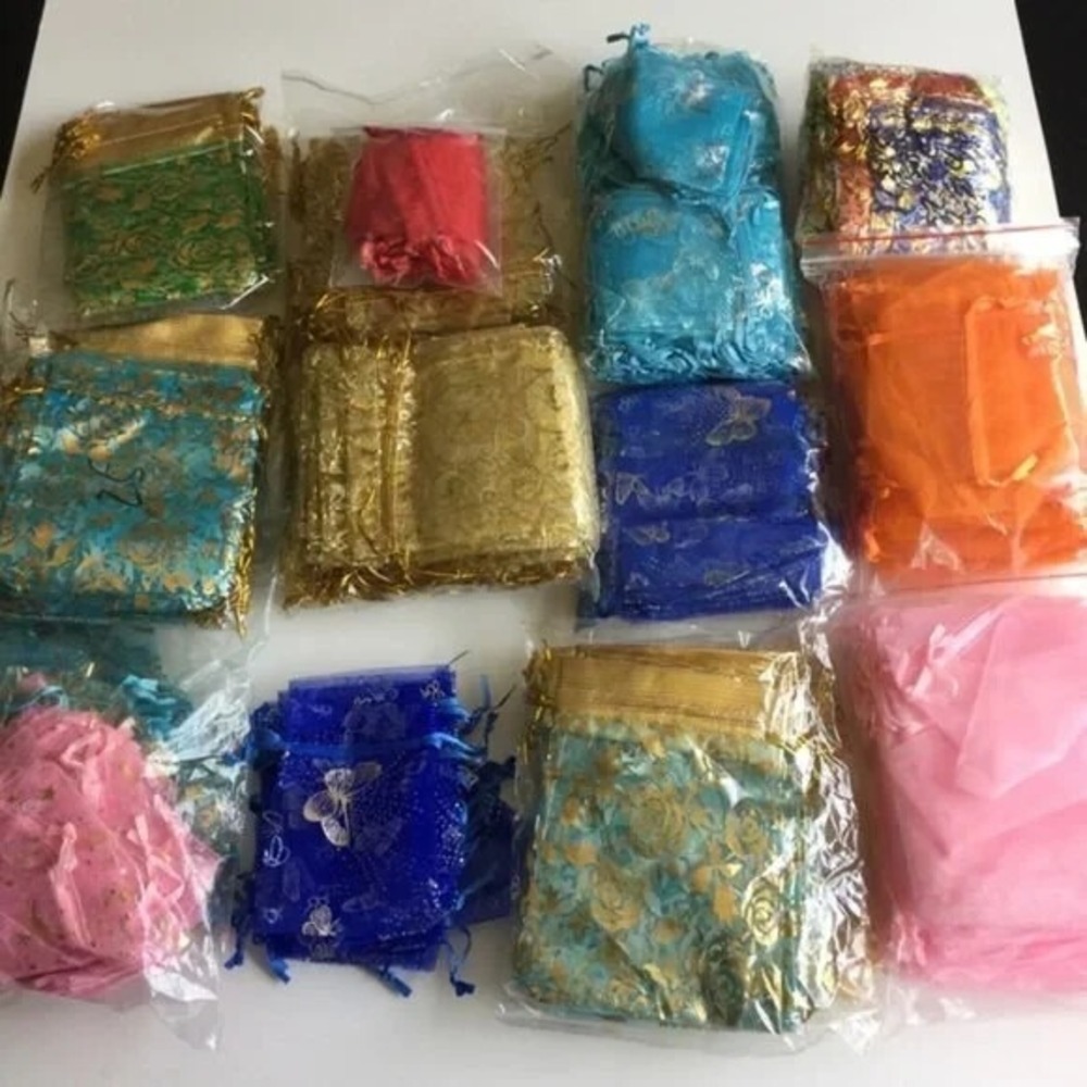 New 10 pcs Medium Assorted Organza Gift Bags. Fashion Accessories. - Picture 2 of 9